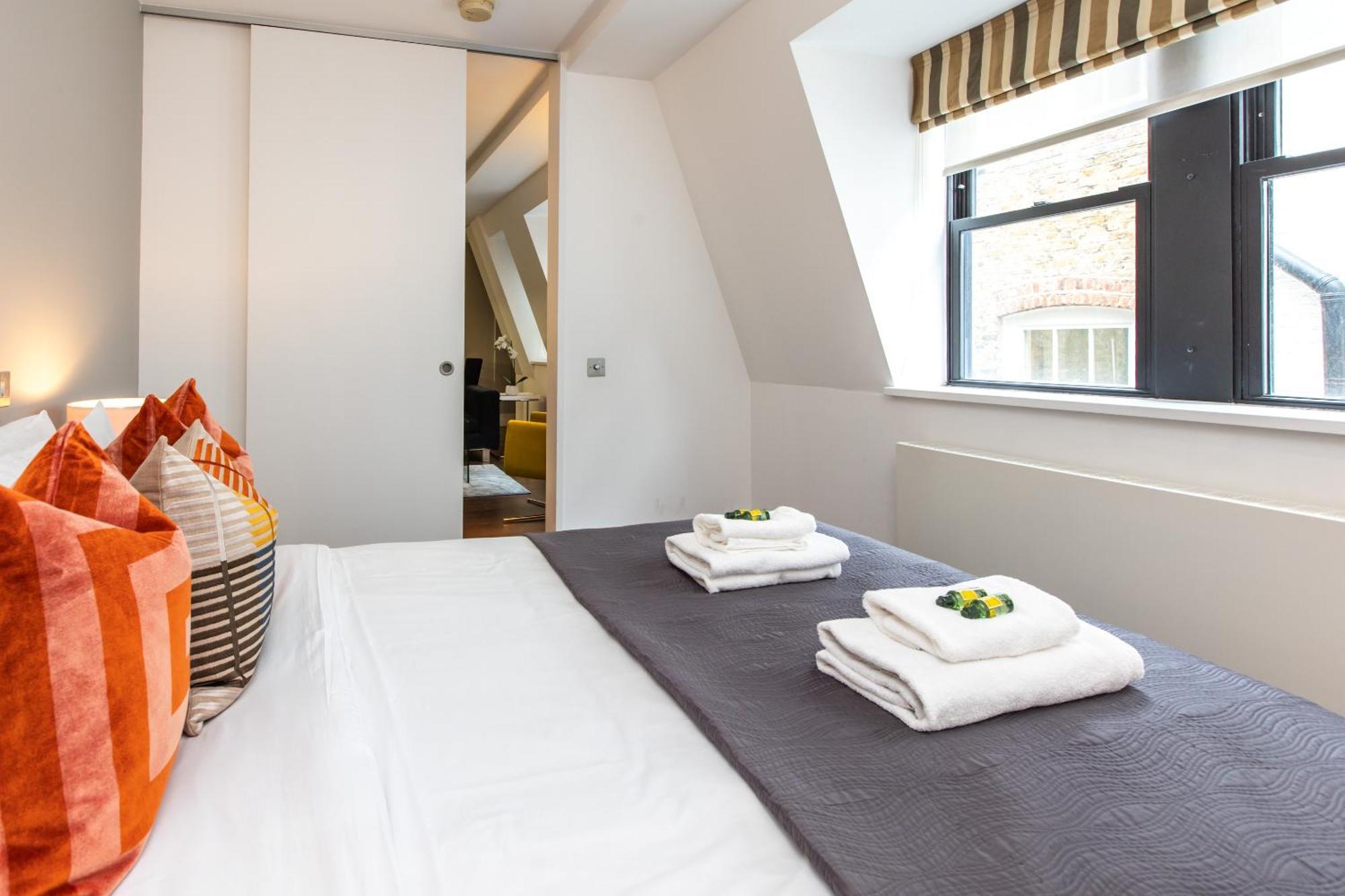 Apartamento Charming 1br Near Monument Station! Londres
