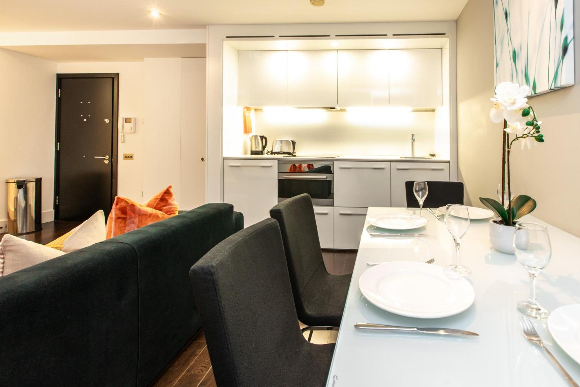 Apartamento Charming 1br Near Monument Station!